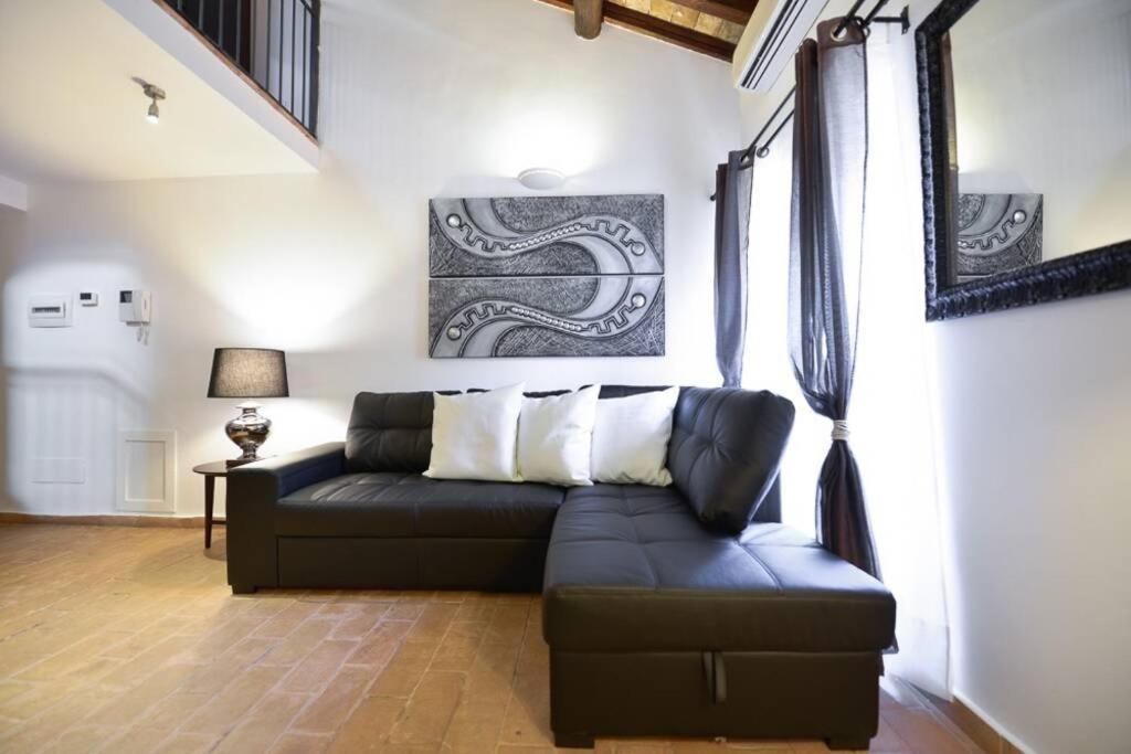 Ibernesi - Charming Apartment At The Roman Forums المظهر الخارجي الصورة
